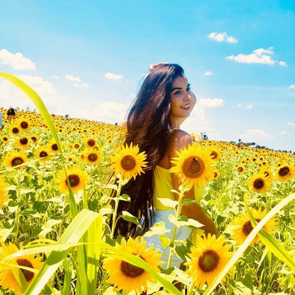 Meet your Posher, Gabrielly - Picture 1 of 1